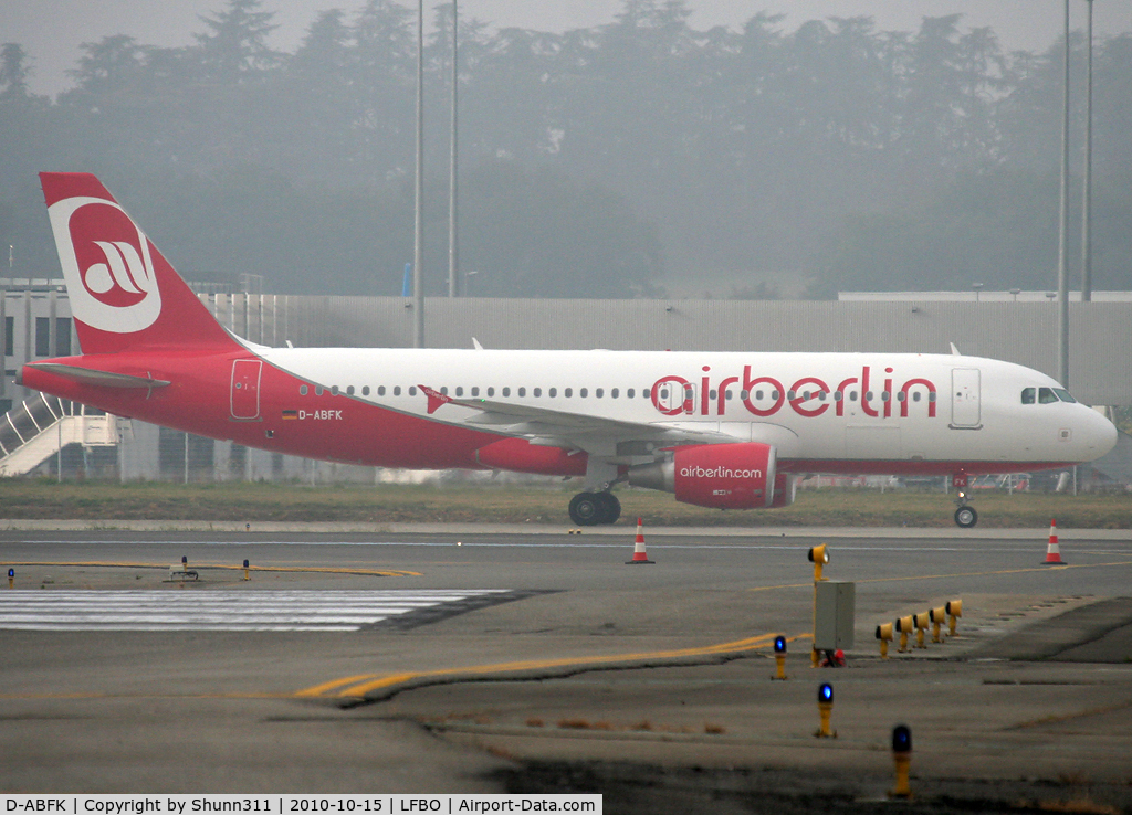 D-ABFK, 2010 Airbus A320-214 C/N 4433, Taxiing to Airbus plant after landing rwy 32L