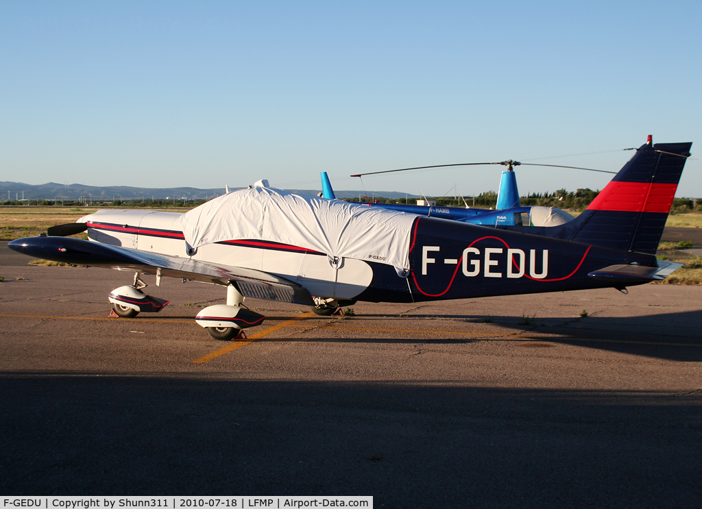 F-GEDU, Piper PA-32-300 Cherokee Six Cherokee Six C/N 32-7440007, Parked at the Airclub...