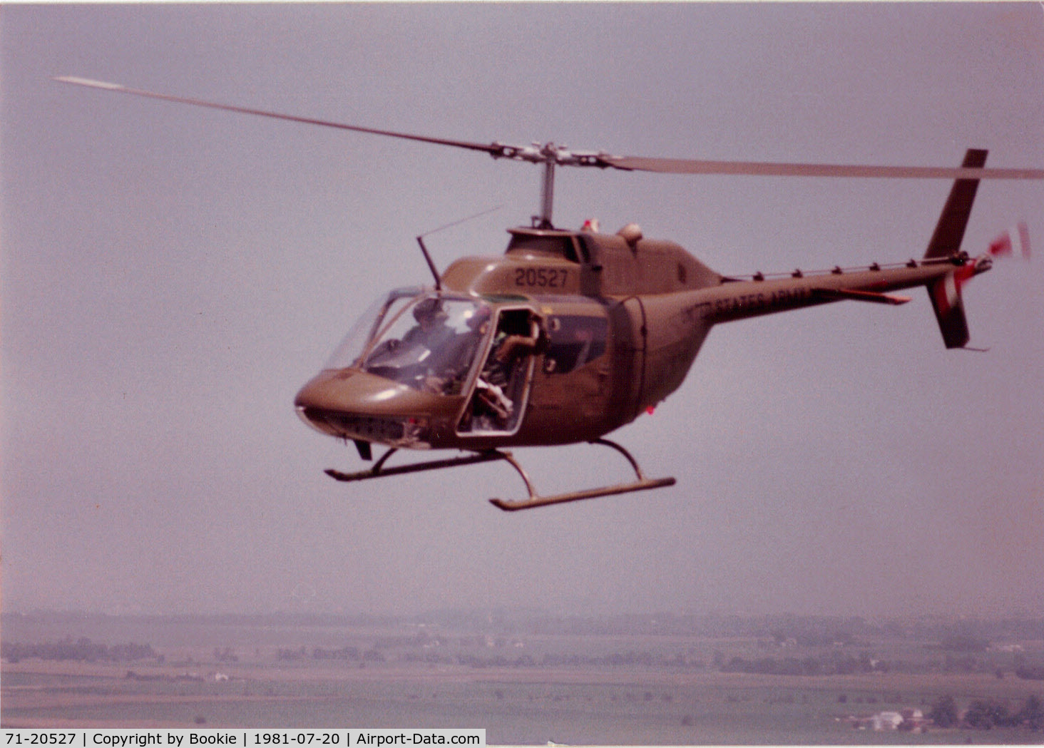 71-20527, 1971 Bell OH-58A Kiowa C/N 41388, Another shot of me in flight near the Newton, Iowa airport (TNU).  CW2 Jerry Nichols was co-pilot.