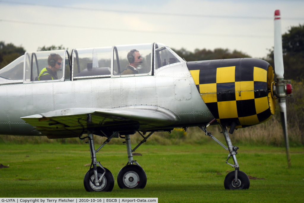 G-LYFA, 1982 Yakovlev Yak-52 C/N 822608, 1982 Intreprinderea De Avioane Bacau YAK-52, c/n: 822608 prepares to depart Barton