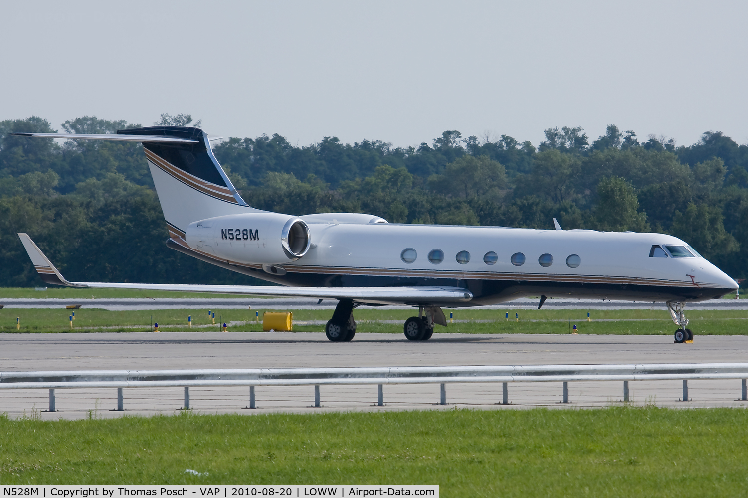 N528M, 2005 Gulfstream Aerospace GV-SP (G550) C/N 5072, Swiflite AIrcraft