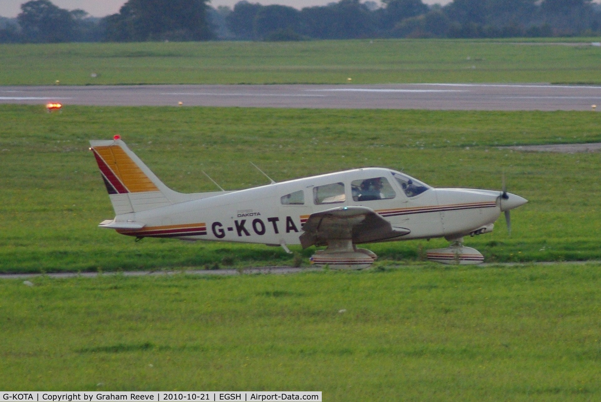 G-KOTA, 1980 Piper PA-28-236 Dakota C/N 28-8011044, About to depart.