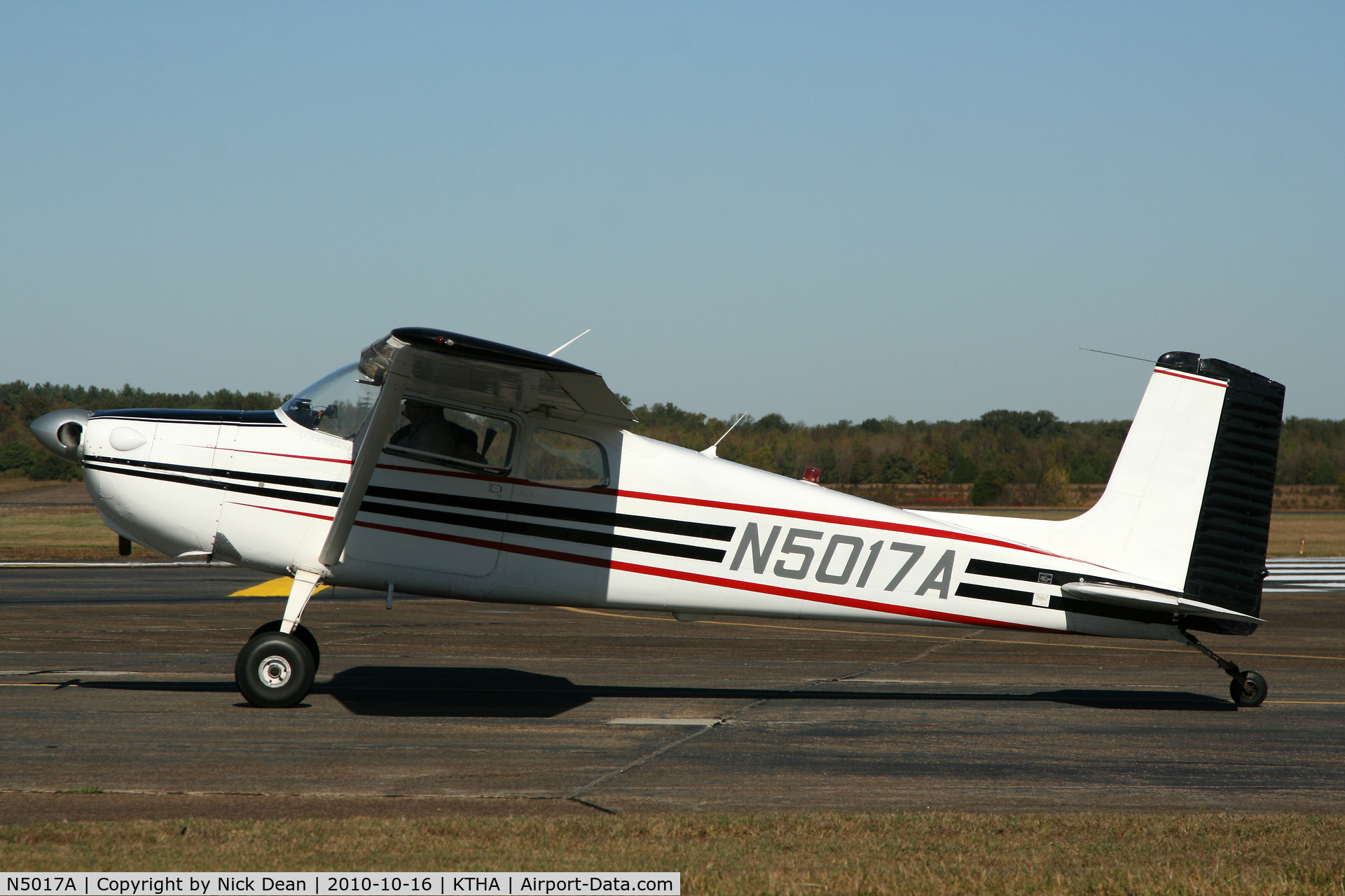 N5017A, 1955 Cessna 172 C/N 28017, KTHA Beech party 2010