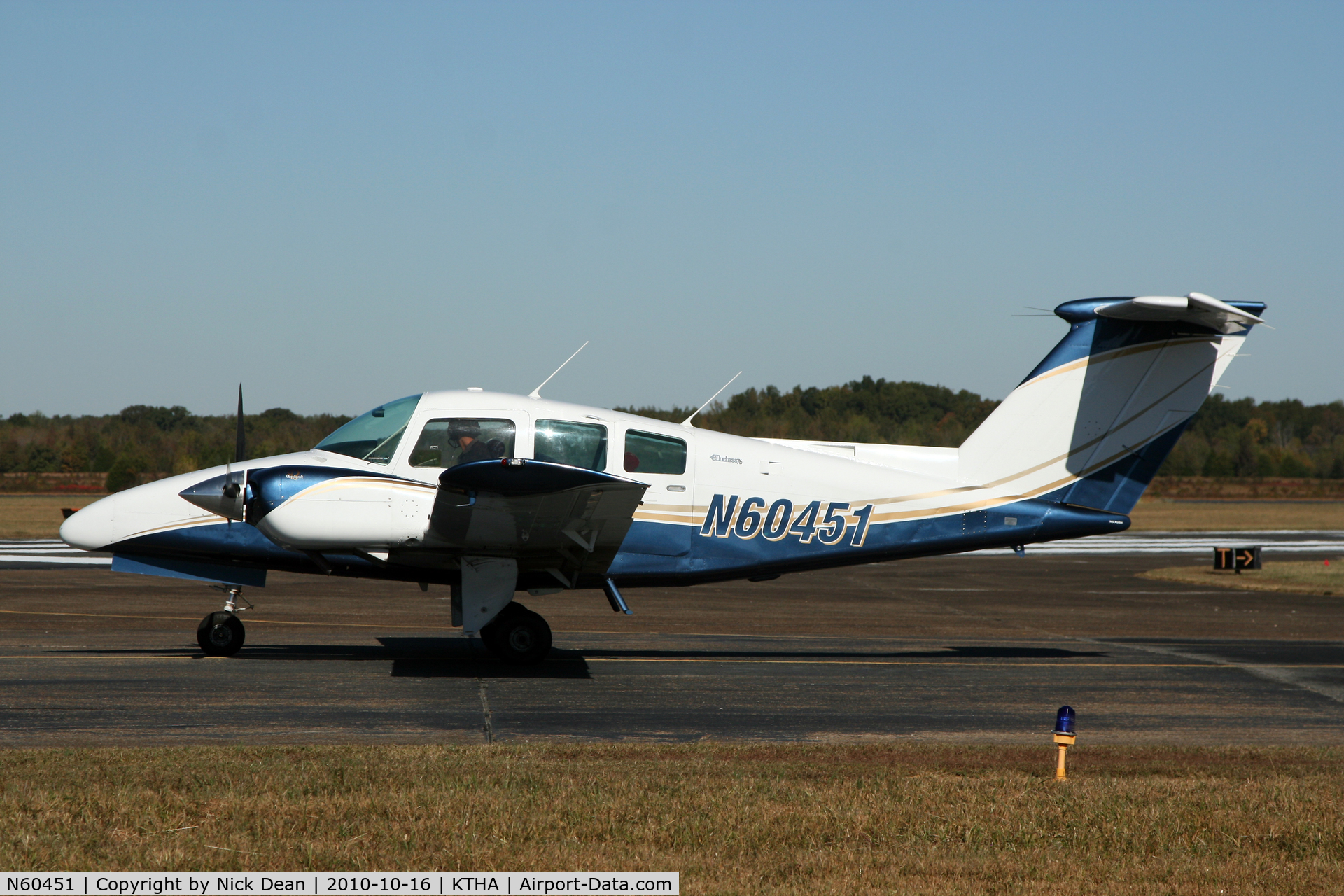 N60451, 1979 Beech 76 Duchess C/N ME-193, KTHA Beech party 2010