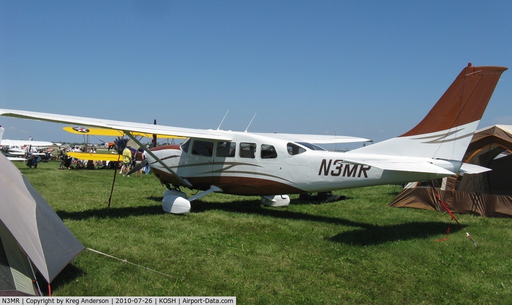 N3MR, Cessna 207A Skywagon 207 C/N 20700514, EAA AirVenture 2010