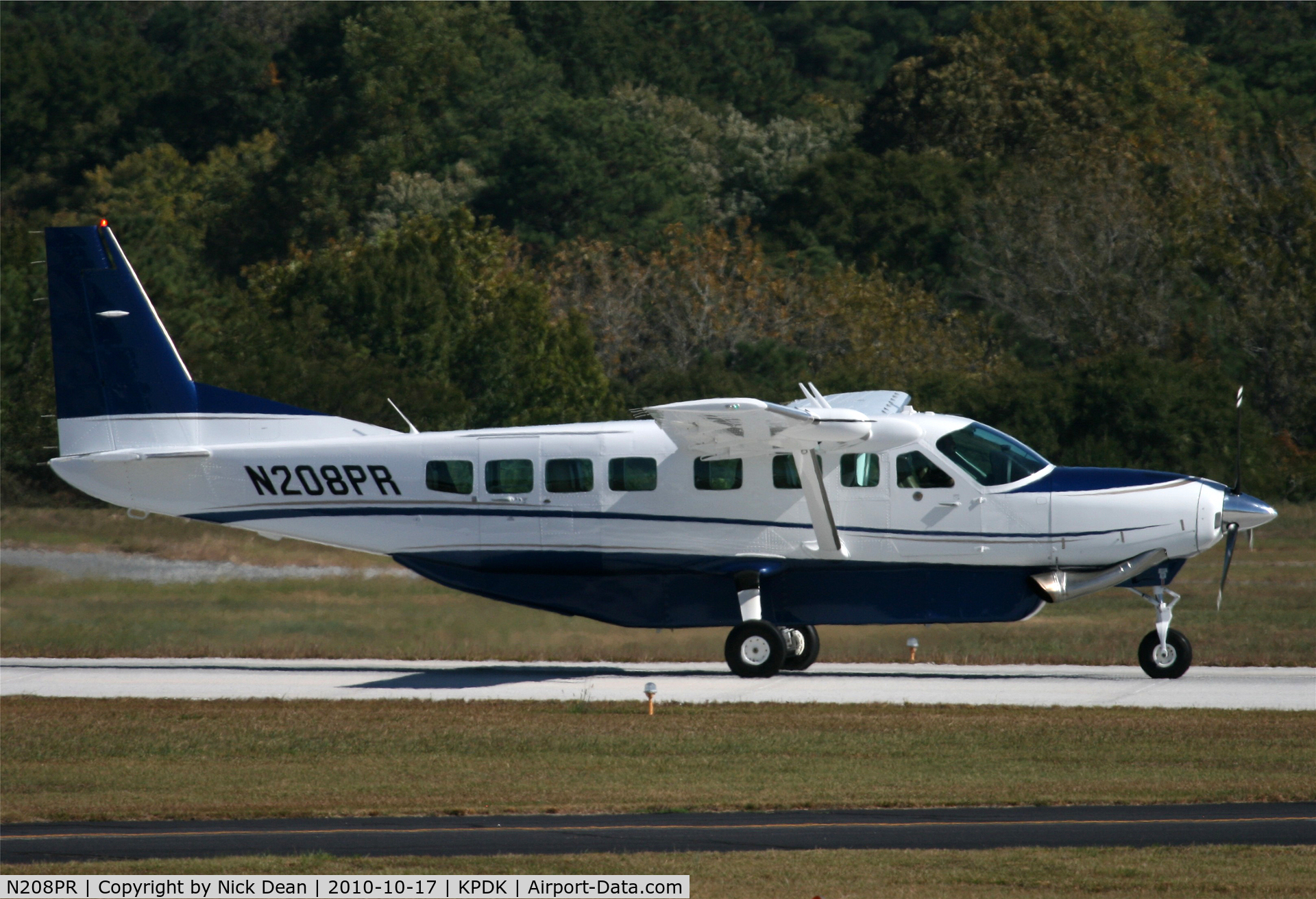 N208PR, Cessna 208B C/N 208B2173, KPDK NBAA 2010