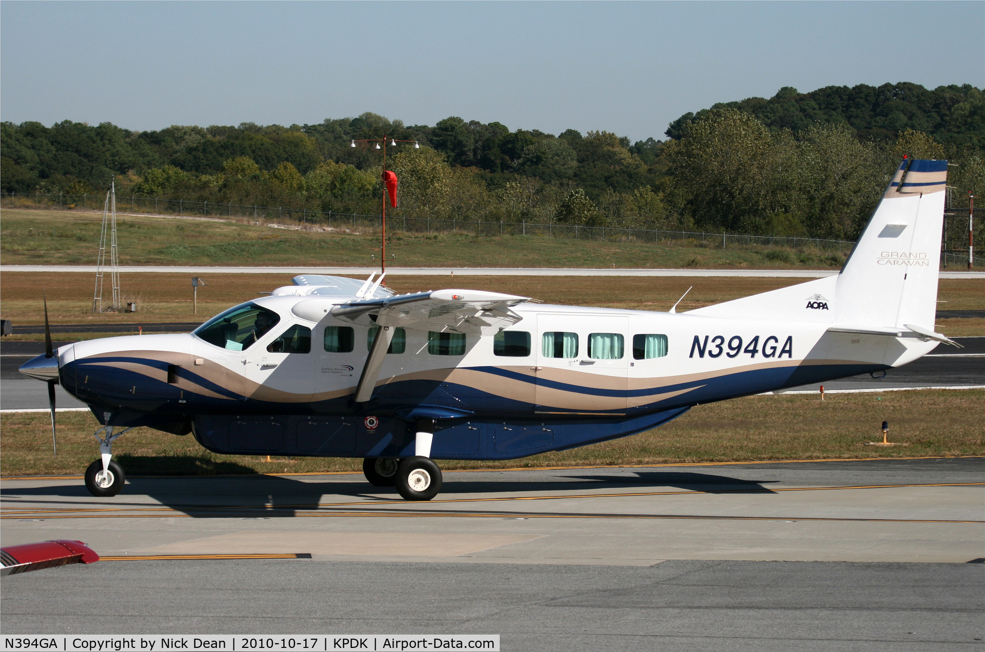 N394GA, 2008 Cessna 208B Grand Caravan C/N 208B2028, KPDK NBAA 2010