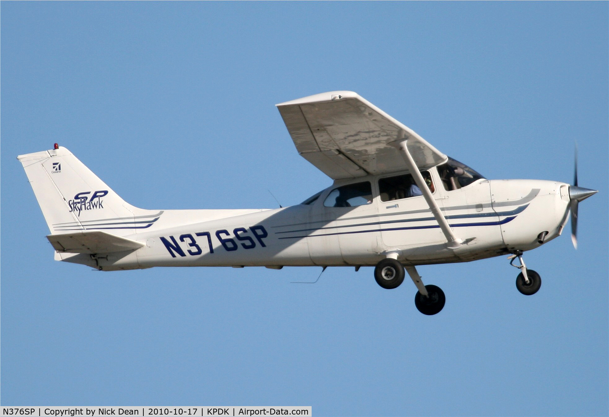 N376SP, 2003 Cessna 172S Skyhawk SP C/N 172S9508, KPDK NBAA 2010