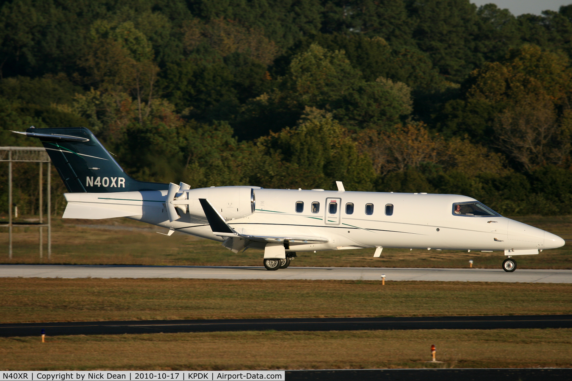 N40XR, 2005 Learjet 45 C/N 2028, KPDK NBAA 2010