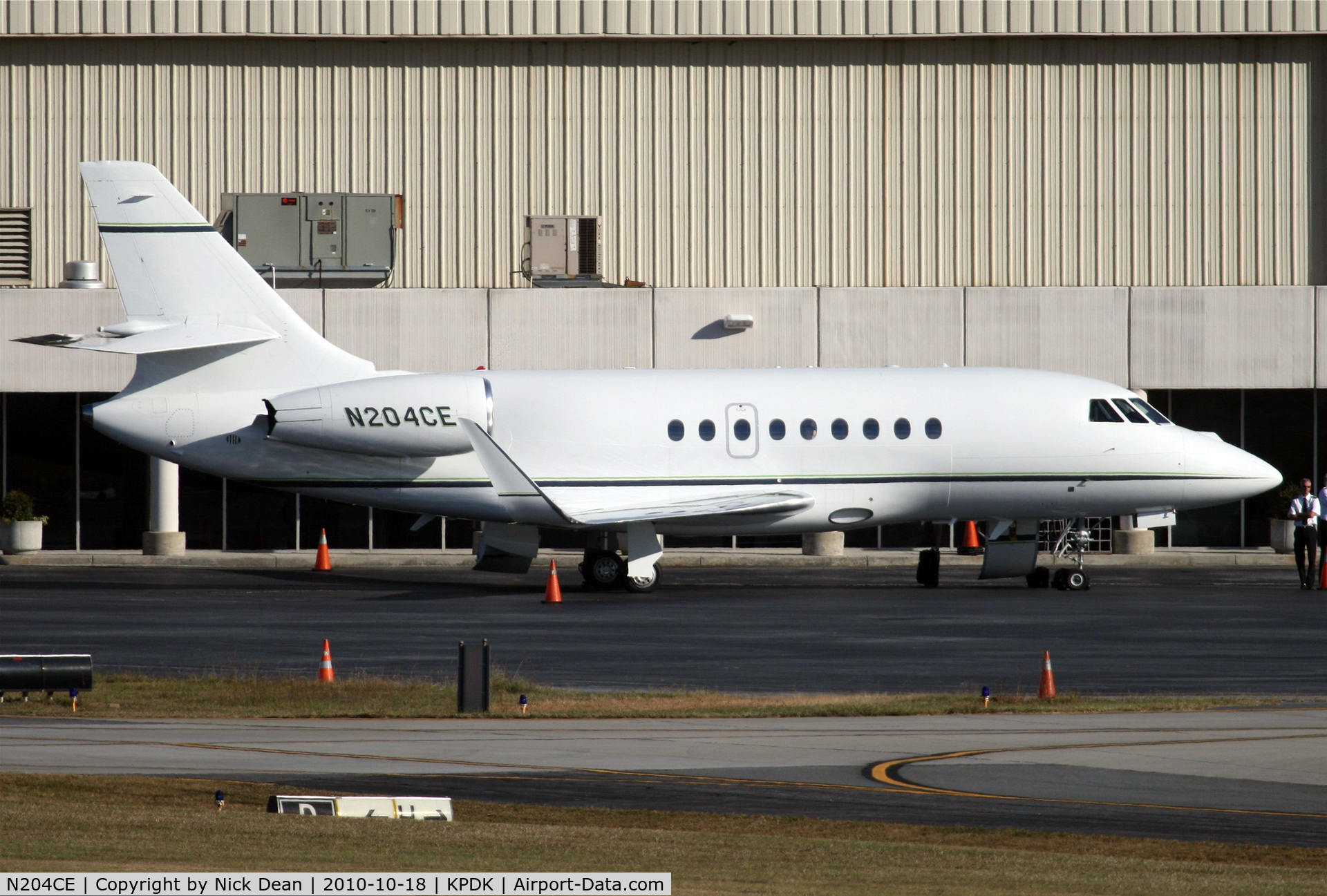 N204CE, 2008 Dassault Falcon 2000EX C/N 165, KPDK NBAA 2010