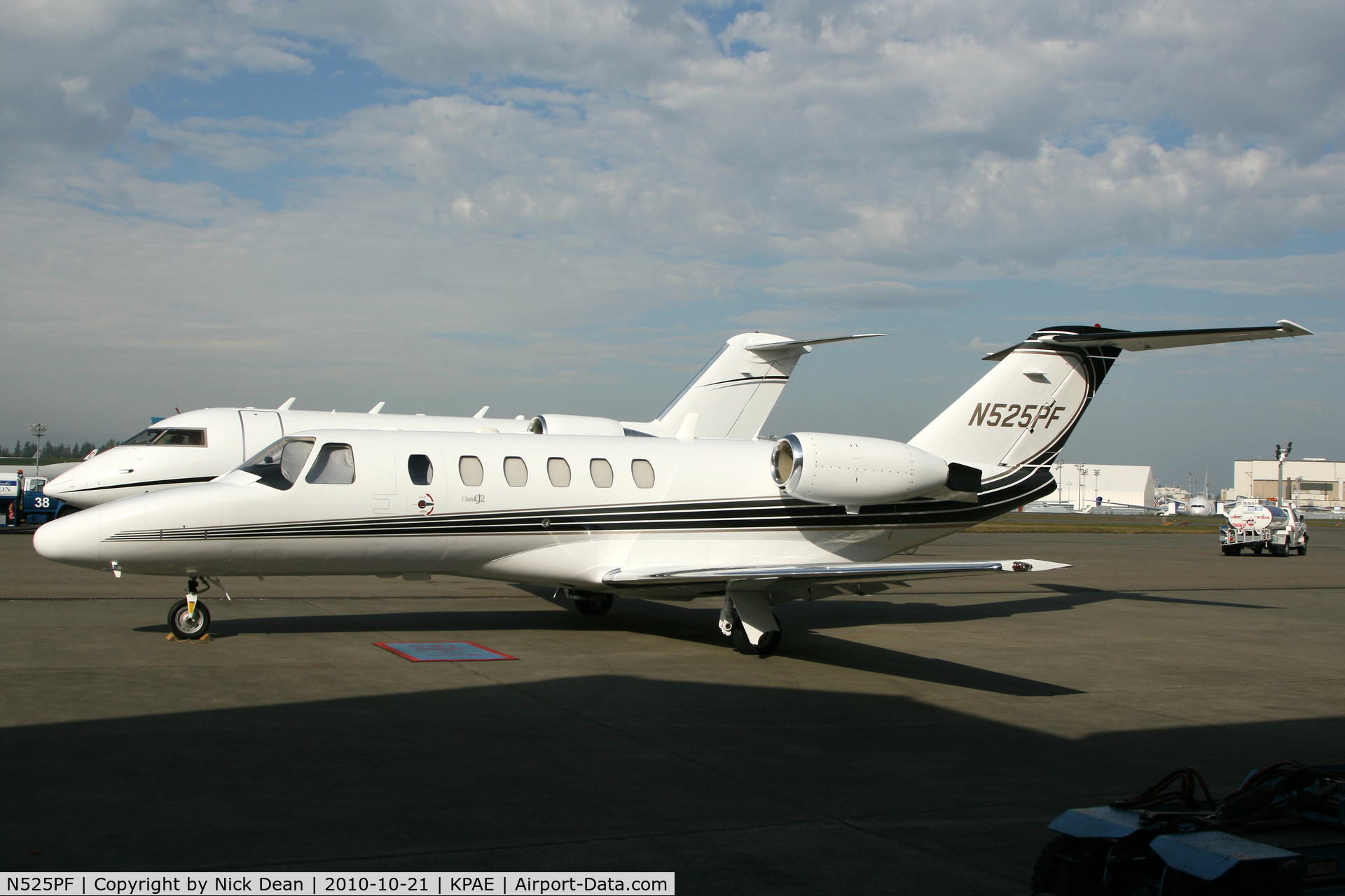 N525PF, 2001 Cessna 525A CitationJet CJ2 C/N 525A0023, KPAE