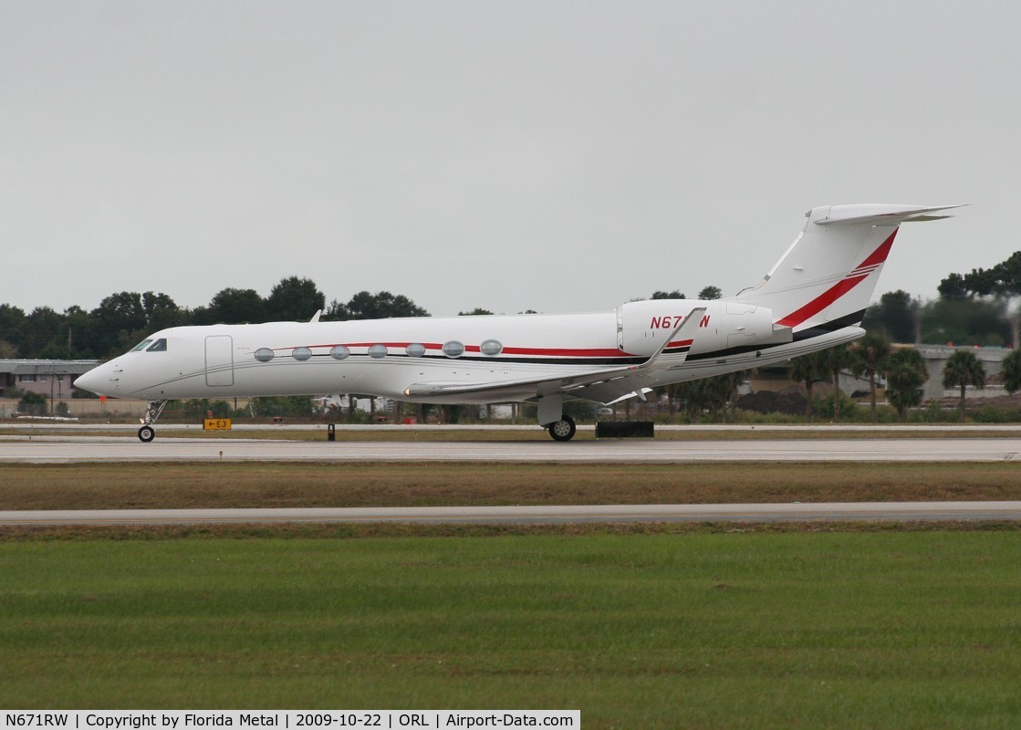 N671RW, 2006 Gulfstream Aerospace GV-SP (G550) C/N 5131, G550