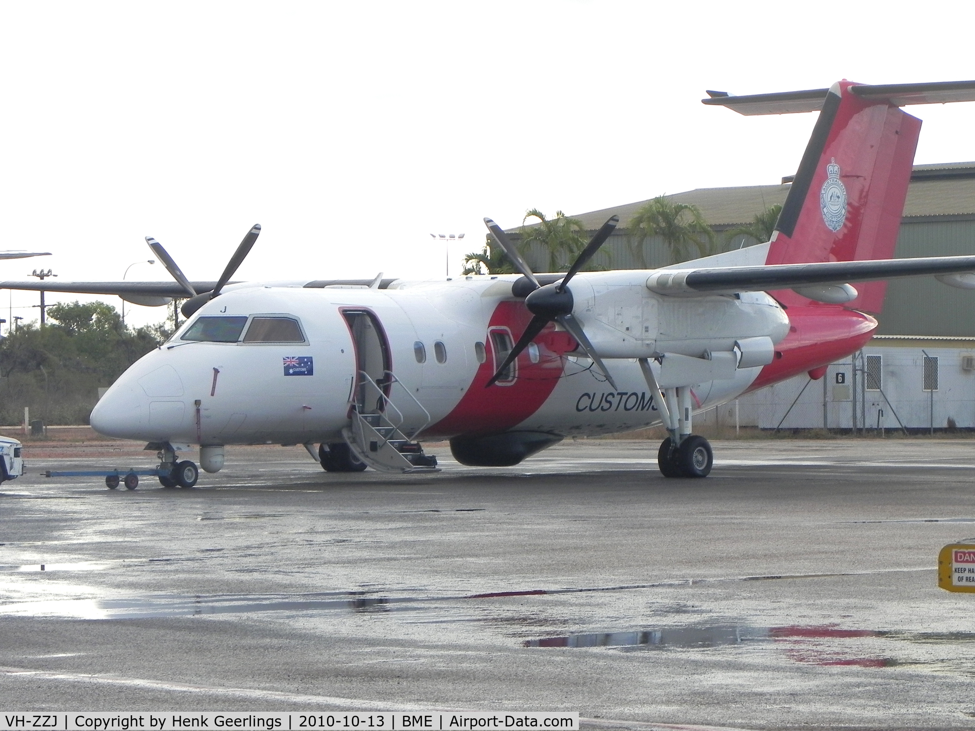 VH-ZZJ, 2000 De Havilland Canada DHC-8-202 Dash 8 C/N 551, Surveillance Australia , Broome
