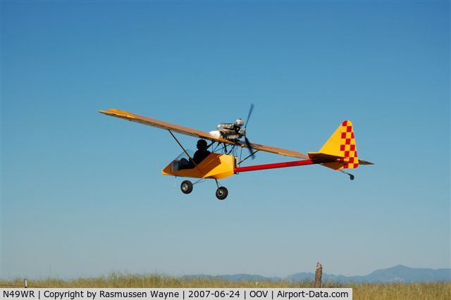 N49WR, 2006 Kolb Firestar C/N FS00-4-00049, The design features a forward fuselage of welded 4130 steel tubing, mated to an aluminum tailboom. The horizontal stabilizer, tail fin and wings are also constructed of riveted aluminum tubing with all flying surfaces covered in doped aircraft fabric. The