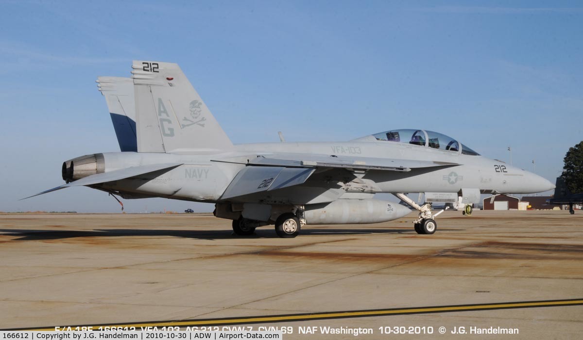 166612, Boeing F/A-18F Super Hornet C/N F105, Super Bug at NAF Washington