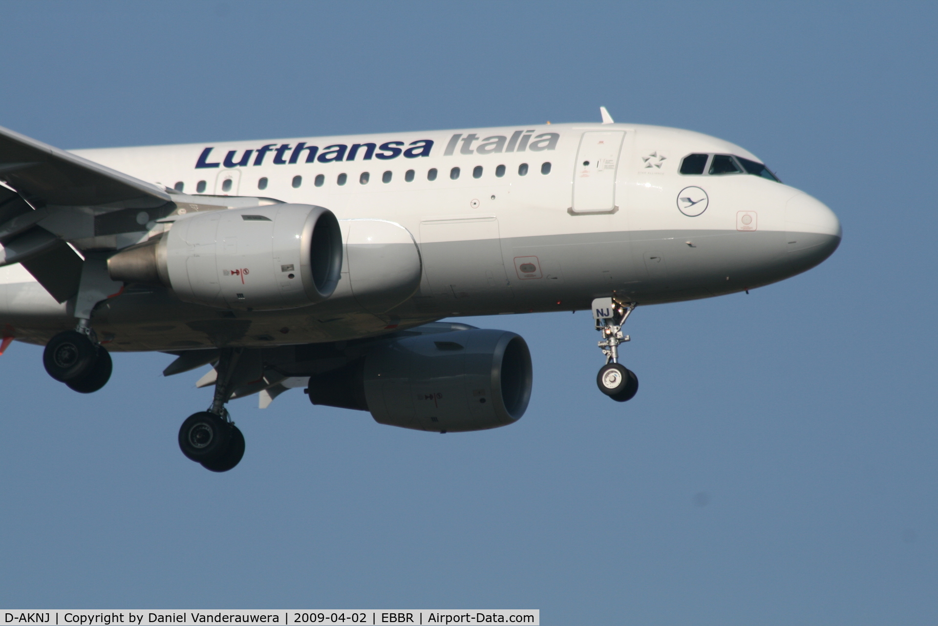 D-AKNJ, 2000 Airbus A319-112 C/N 1172, Arrival of flight LH1812 to RWY 02