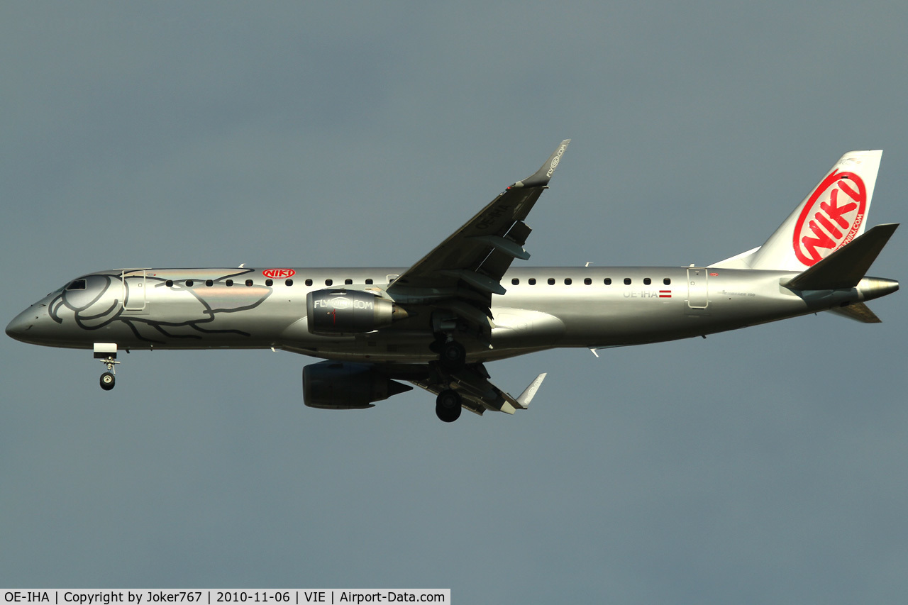 OE-IHA, 2009 Embraer 190LR (ERJ-190-100LR) C/N 19000285, NIKI