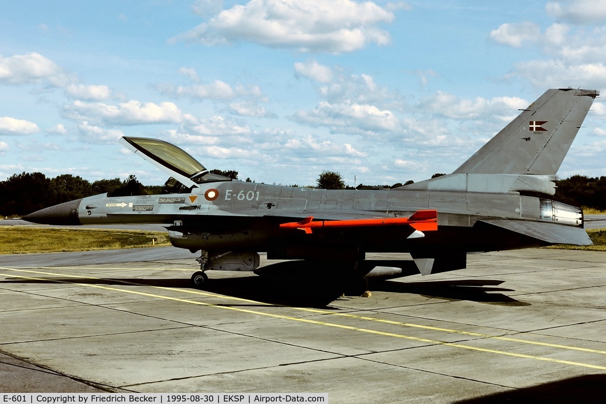 E-601, 1982 SABCA F-16AM Fighting Falcon C/N 6F-36, ready for the next training mission