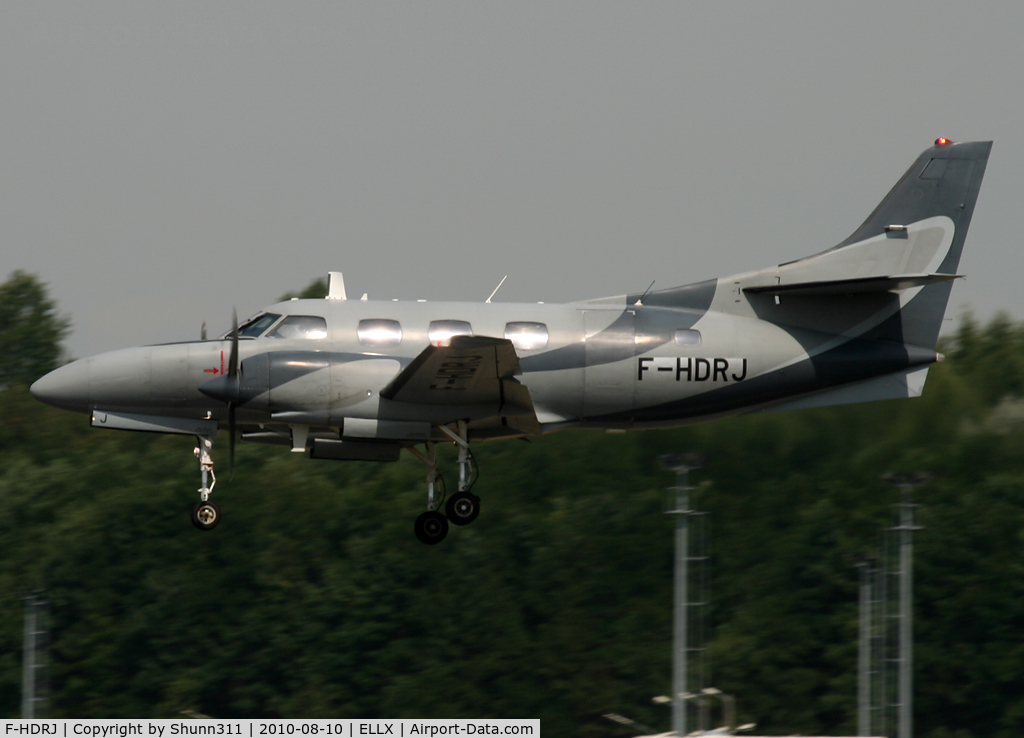 F-HDRJ, 1975 Swearingen SA-226T Merlin IIIA C/N T-265, Landing rwy 24