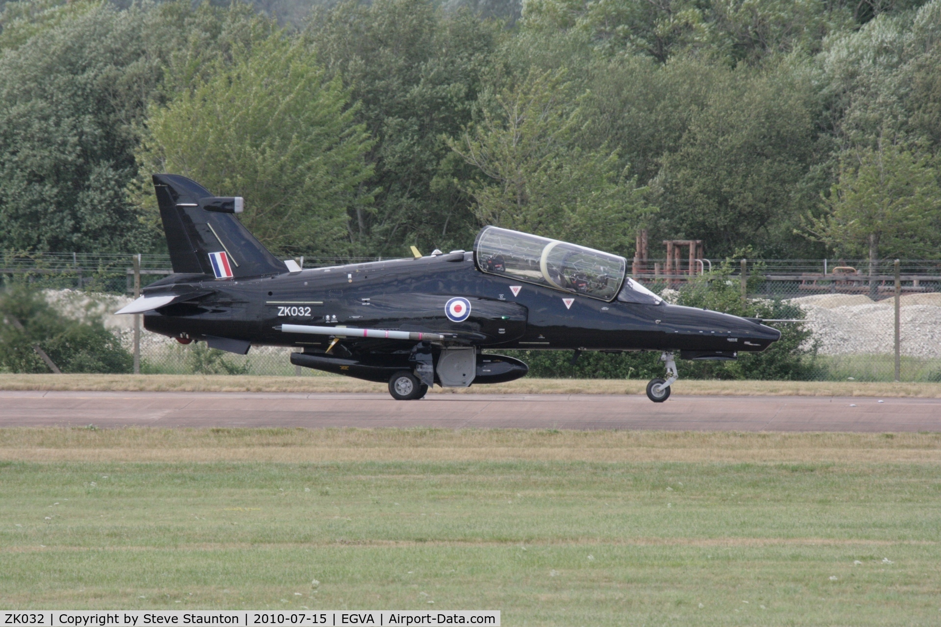 ZK032, 2009 British Aerospace Hawk T2 C/N RT023/1261, Taken at the Royal International Air Tattoo 2010