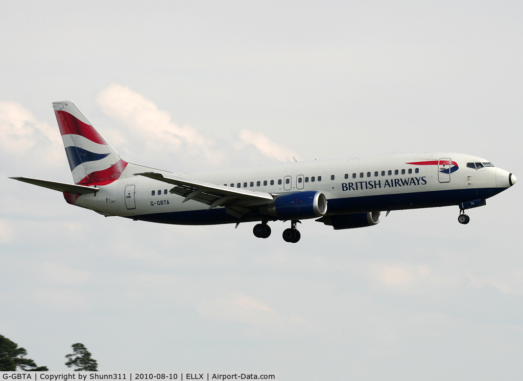 G-GBTA, 1993 Boeing 737-436 C/N 25859, Landing rwy 24