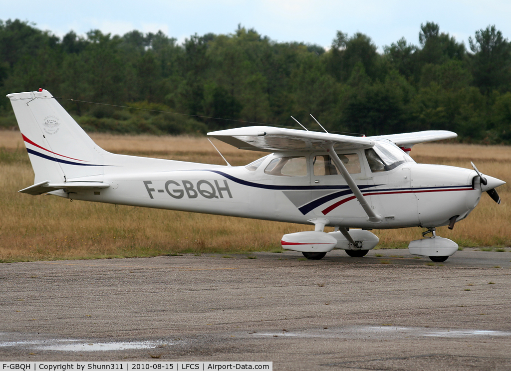 F-GBQH, Reims F172N Skyhawk C/N 1807, Parked...