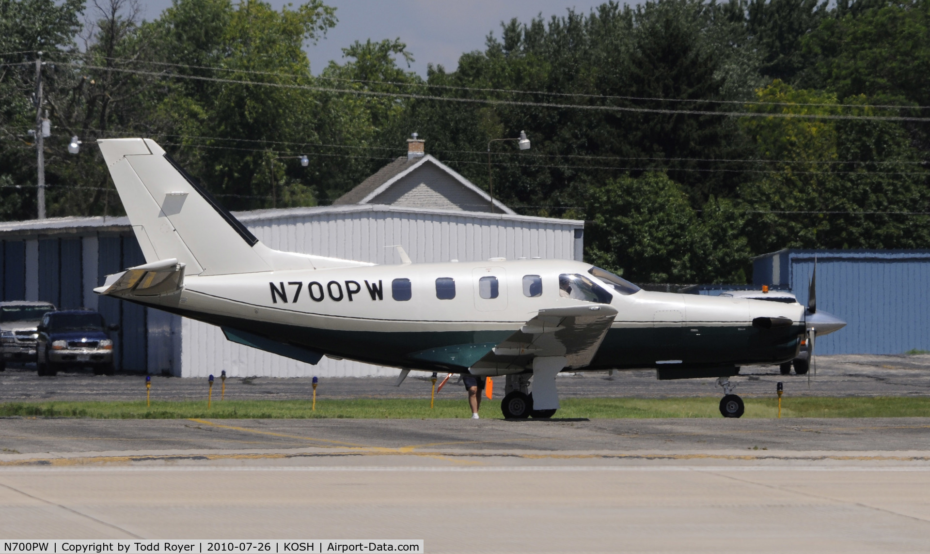 N700PW, 2001 Socata TBM-700 C/N 211, EAA AIRVENTURE 2010