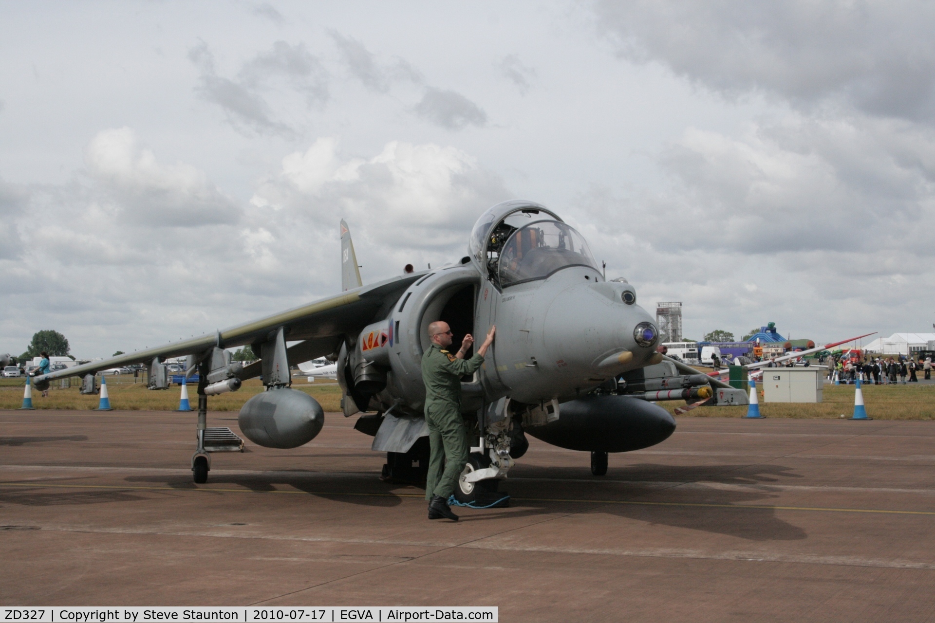 ZD327, British Aerospace Harrier GR.9A C/N 512115/P8, Taken at the Royal International Air Tattoo 2010