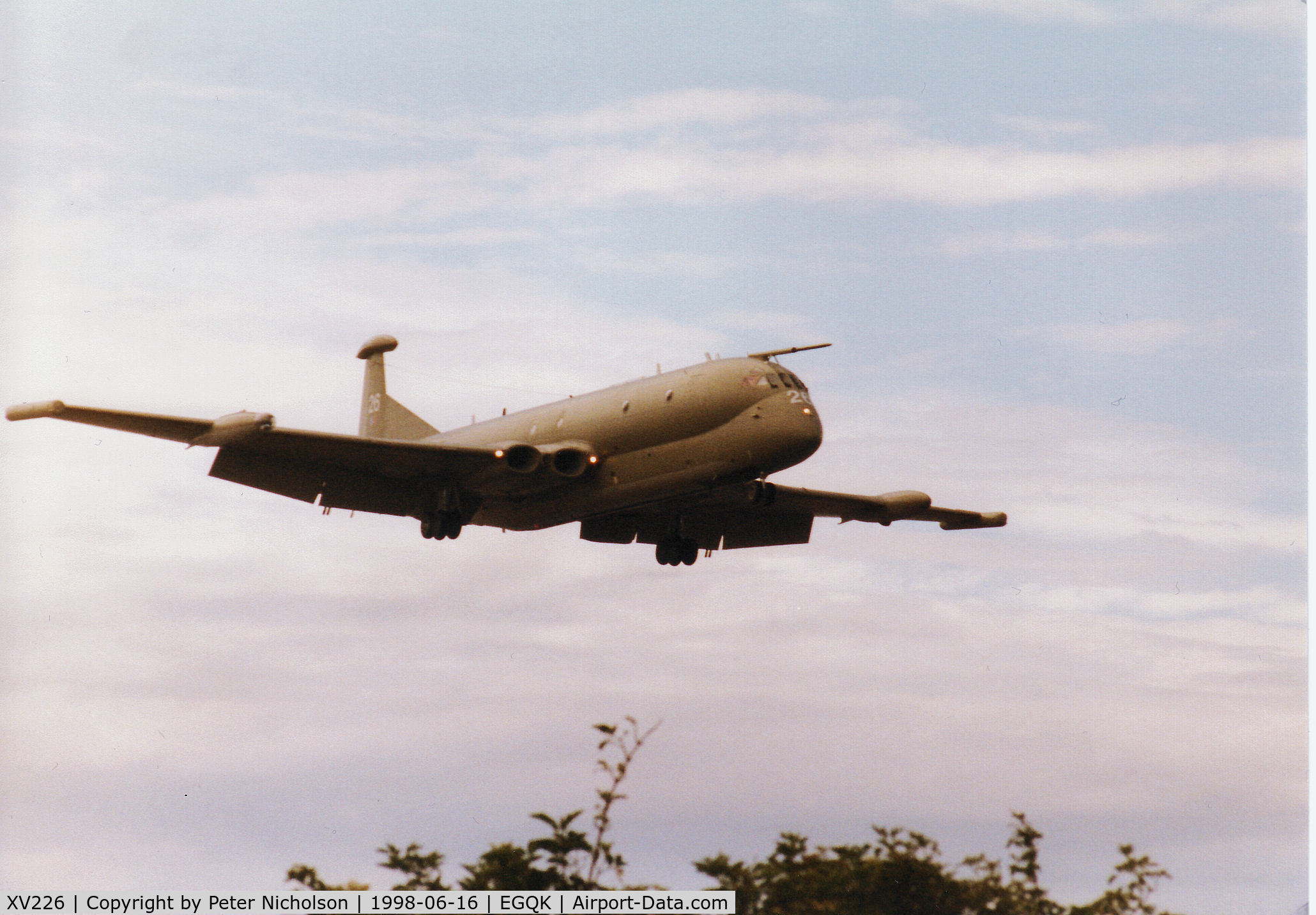 XV226, 1968 Hawker Siddeley Nimrod MR.2 C/N 8001, Nimrod MR.2 of the Kinloss Maritime Reconnaissance Wing on final approach to Runway 08 at RAF Kinloss in the Summer of 1998.
