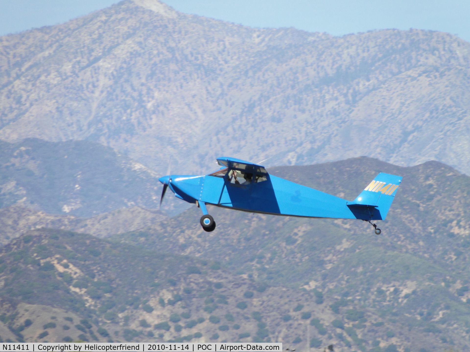 N11411, Wittman W-8 Tailwind C/N 1506-20, Airbourne from runway 26L and heading westbound