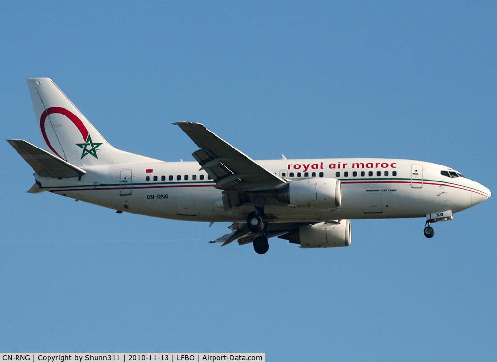CN-RNG, 1995 Boeing 737-5B6 C/N 27679, Landing rwy 14L in new c/s and with Roman titles on right side...