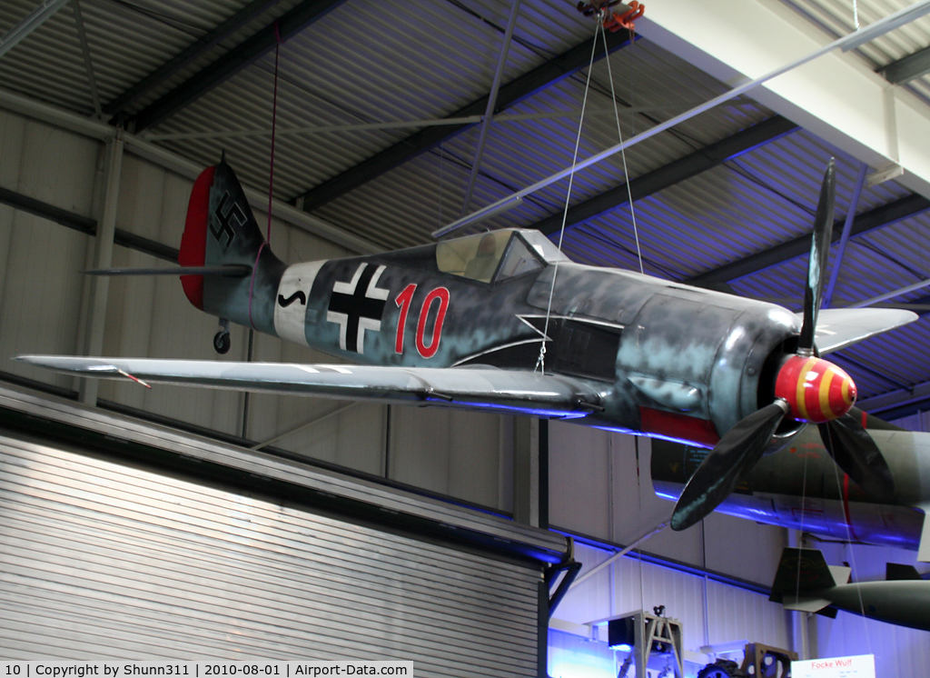 10, Focke-Wulf Fw-190A-3 C/N Not found 10, Focke-Wulf Fw.190A-3 replica preserved @ Sinsheim Museum...
