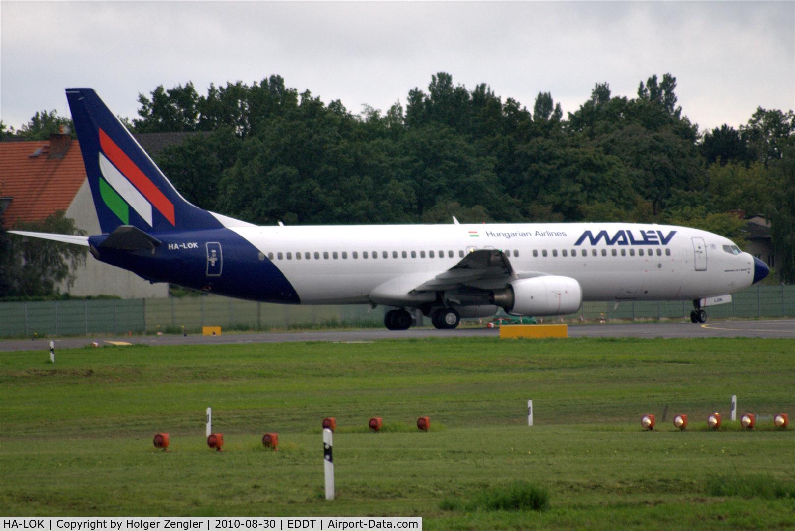 HA-LOK, 2004 Boeing 737-8Q8 C/N 30669, Gonna back to Budapest........