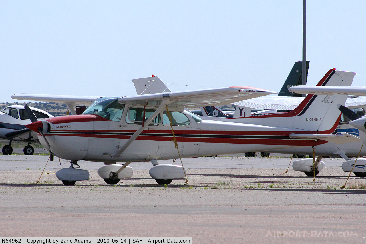 N64962, 1982 Cessna 172P C/N 17275659, At Santa Fe Municipal Airport, Santa Fe, NM