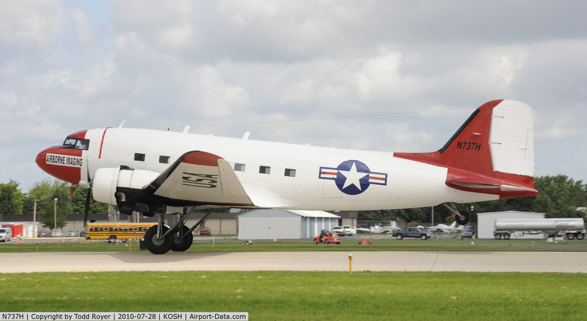 N737H, 1942 Douglas R4D-1 (DC-3C) C/N 6062, EAA Airventure 2010