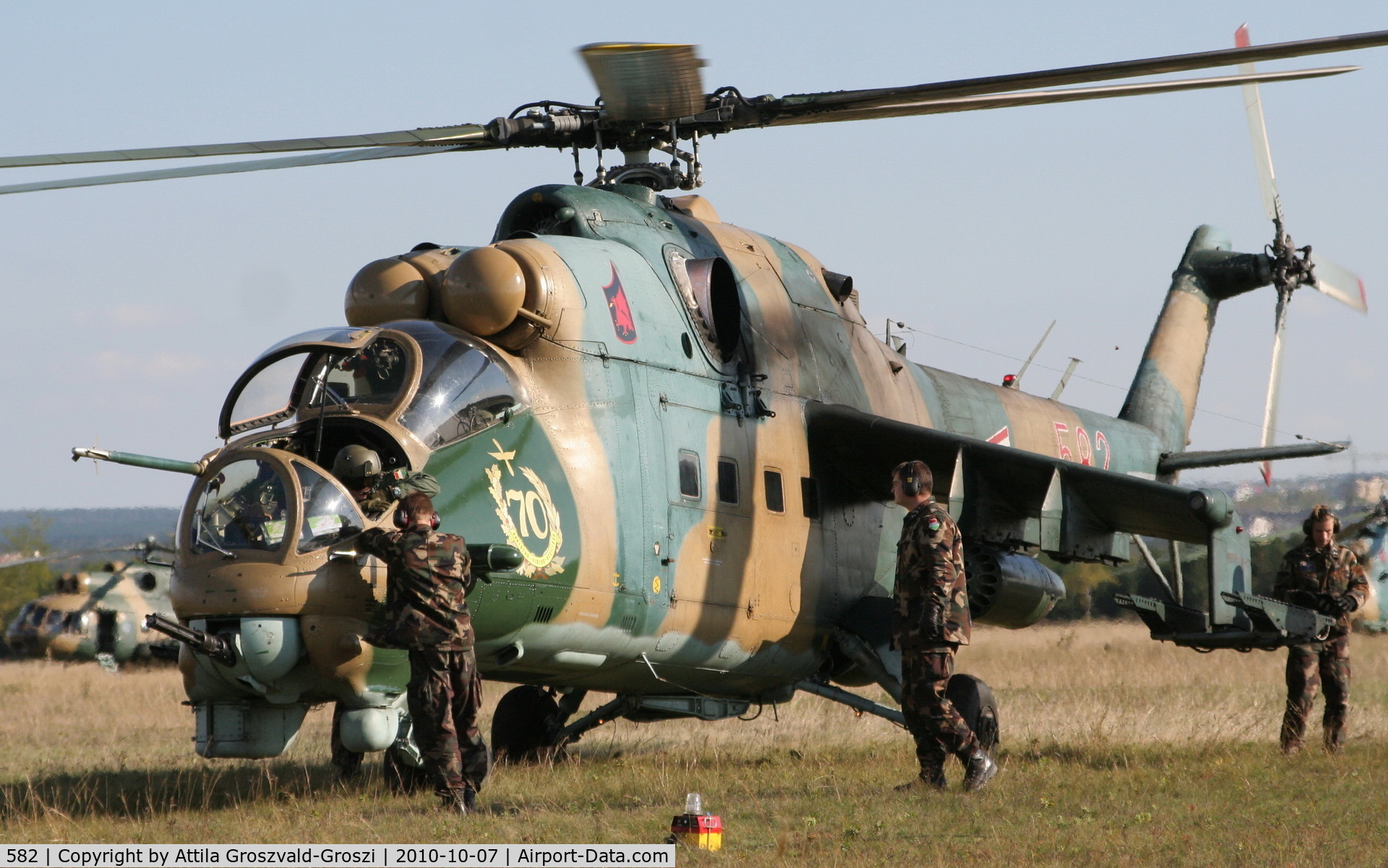 582, 1985 Mil Mi-24D Hind D C/N K220582, Veszprém, Jutas-Ujmajor. The Hungarian airforce is his practising base.