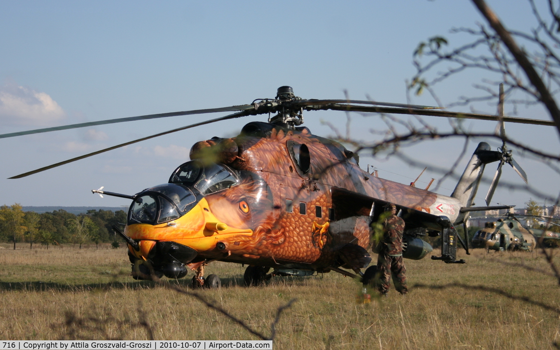 716, Mil Mi-24V Hind E C/N 220716, Veszprém, Jutas-Ujmajor. The Hungarian airforce is his practising base.