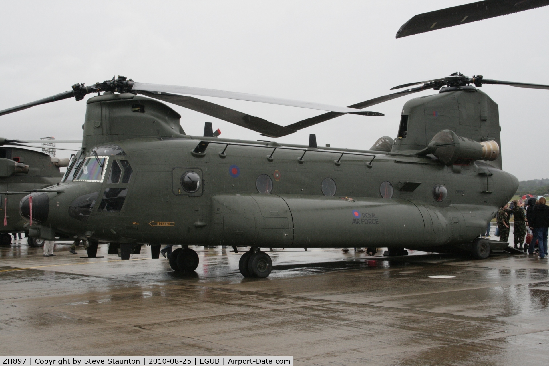 ZH897, Boeing Vertol Chinook HC.3 C/N M4476, Taken at RAF Benson Families Day (in the pouring rain) August 2010.