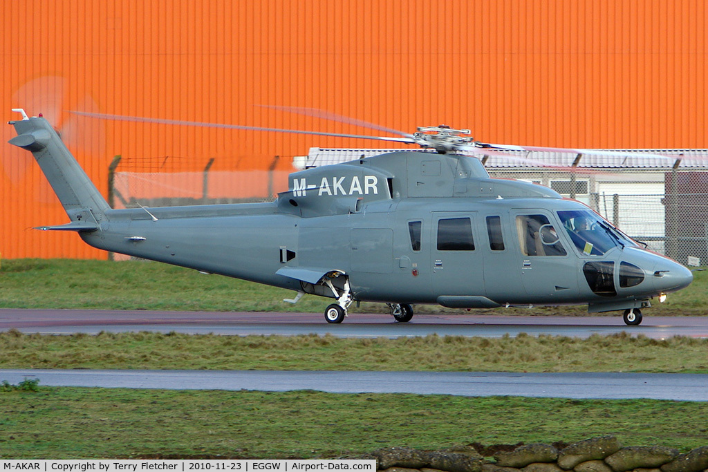 M-AKAR, 2000 Sikorsky S-76C Spirit C/N 760506, 2000 Sikorsky S-76C Spirit, c/n: 760506 ex VP-BNI at Luton