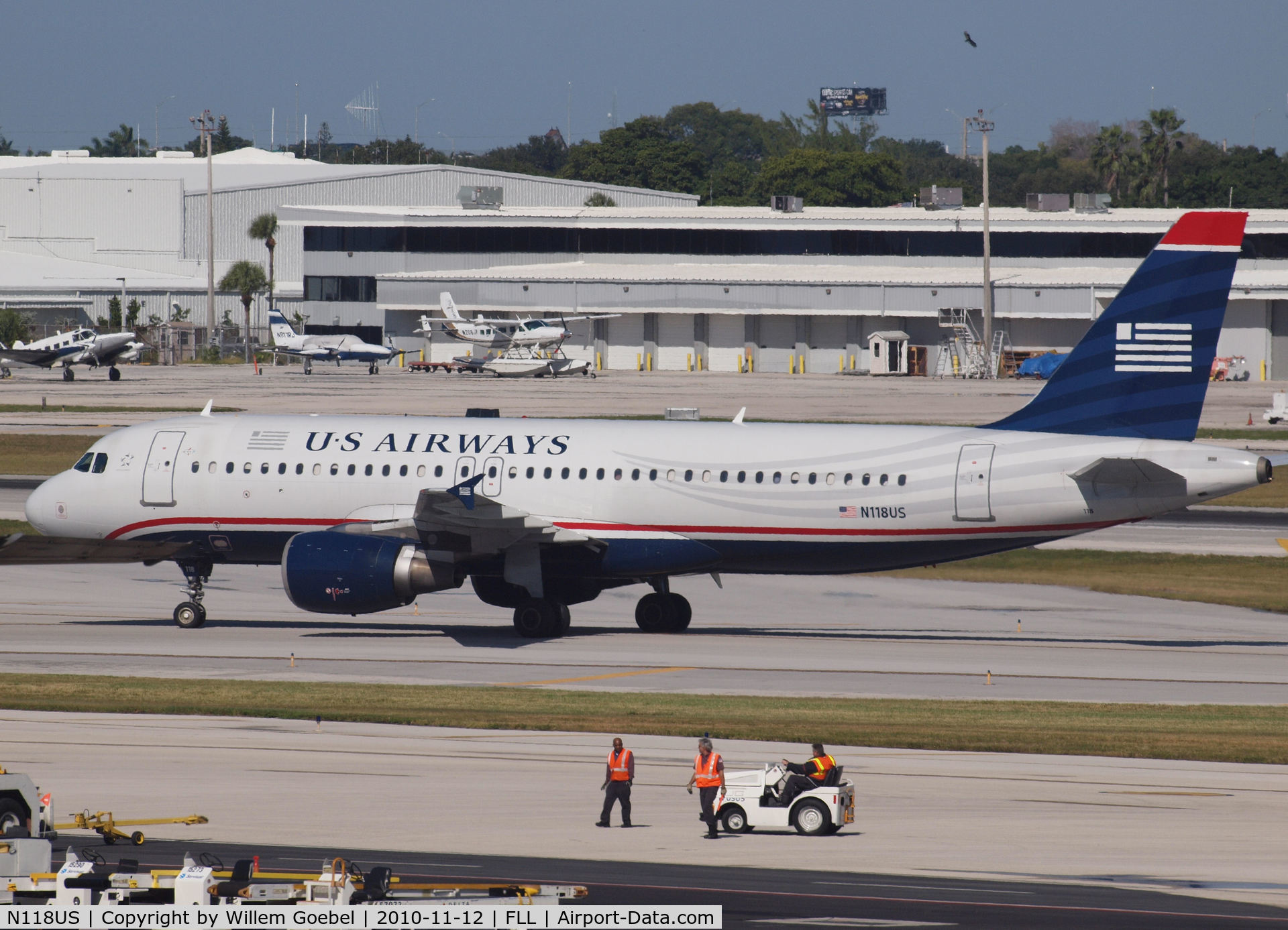 N118US, 2000 Airbus A320-214 C/N 1264, Arrival on Frt. Lauderdale Airport(FLL)
