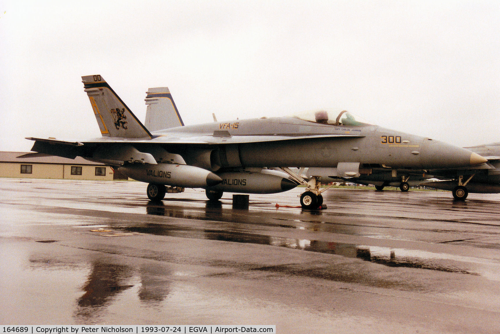 164689, McDonnell Douglas F/A-18C Hornet C/N 1122/C300, F/A-18C Hornet, callsign Navy Alpha Juliet 300, of Strike Fighter Squadron VFA-15 on display at the 1993 Intnl Air Tattoo at RAF Fairford.