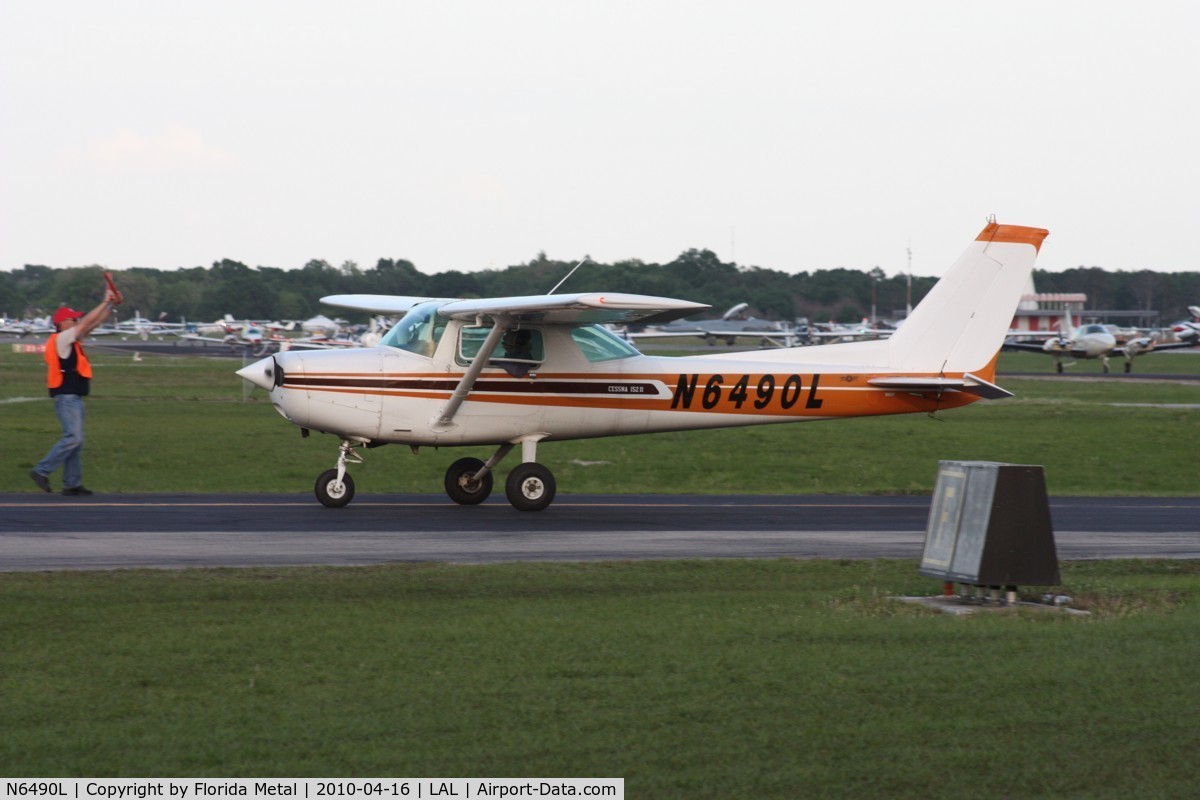 N6490L, Cessna 152 C/N 15284417, C152