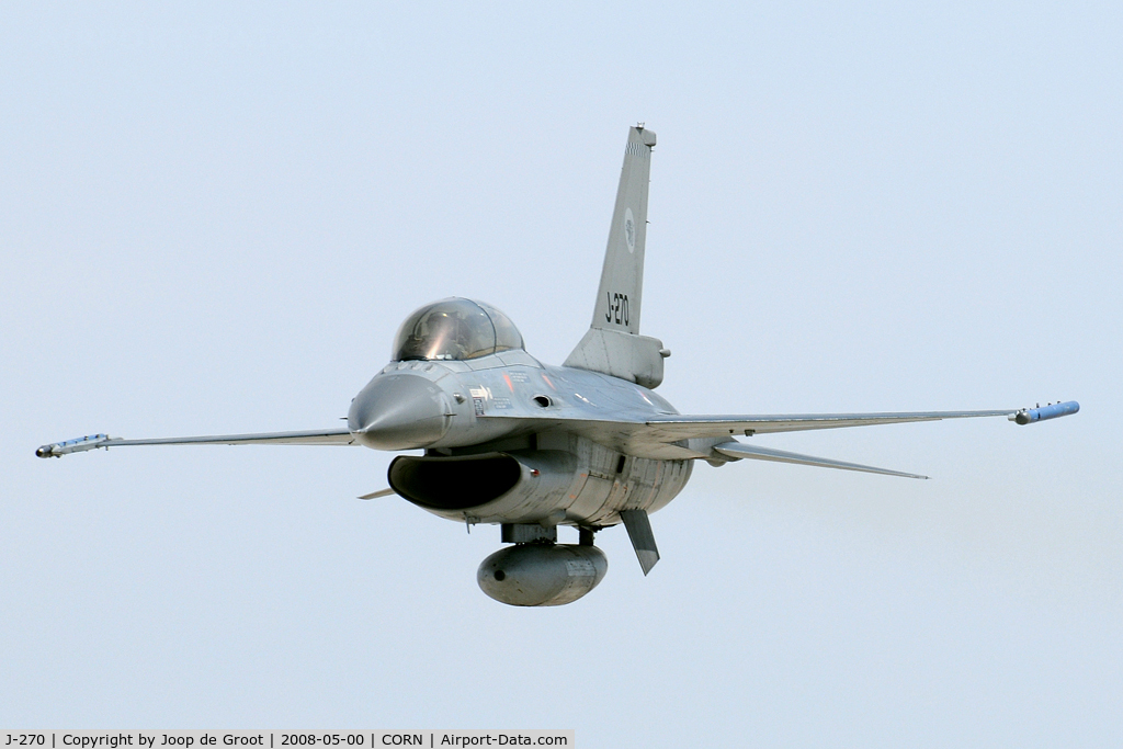 J-270, General Dynamics F-16BM Fighting Falcon C/N 6E-12, nice head on view of a F-16 over the armament range.