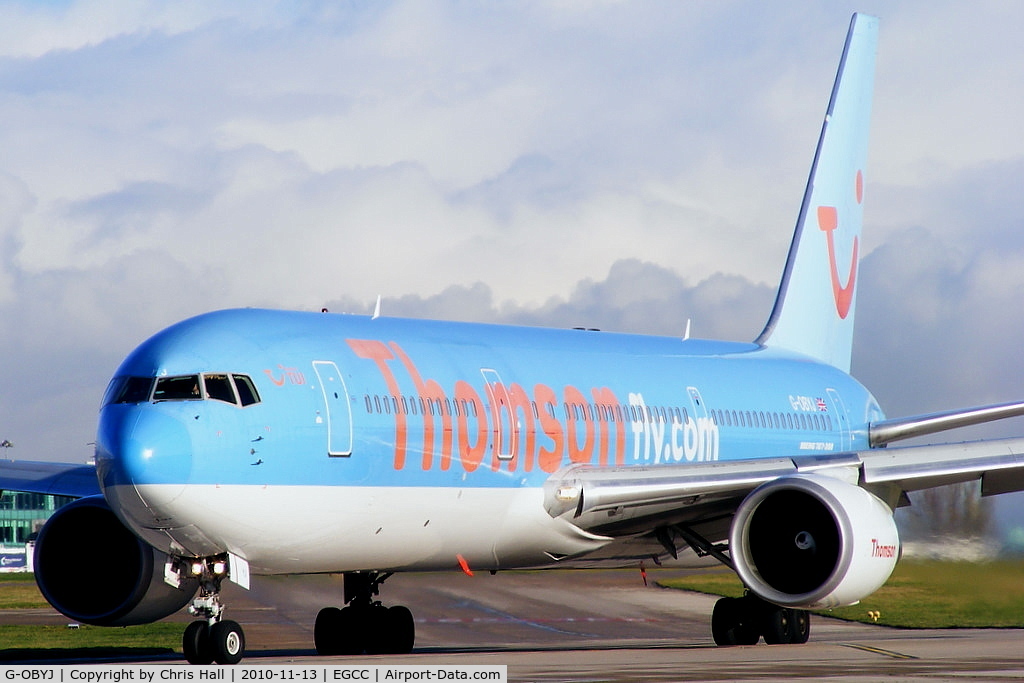 G-OBYJ, 2000 Boeing 767-304 C/N 29384, Thomson