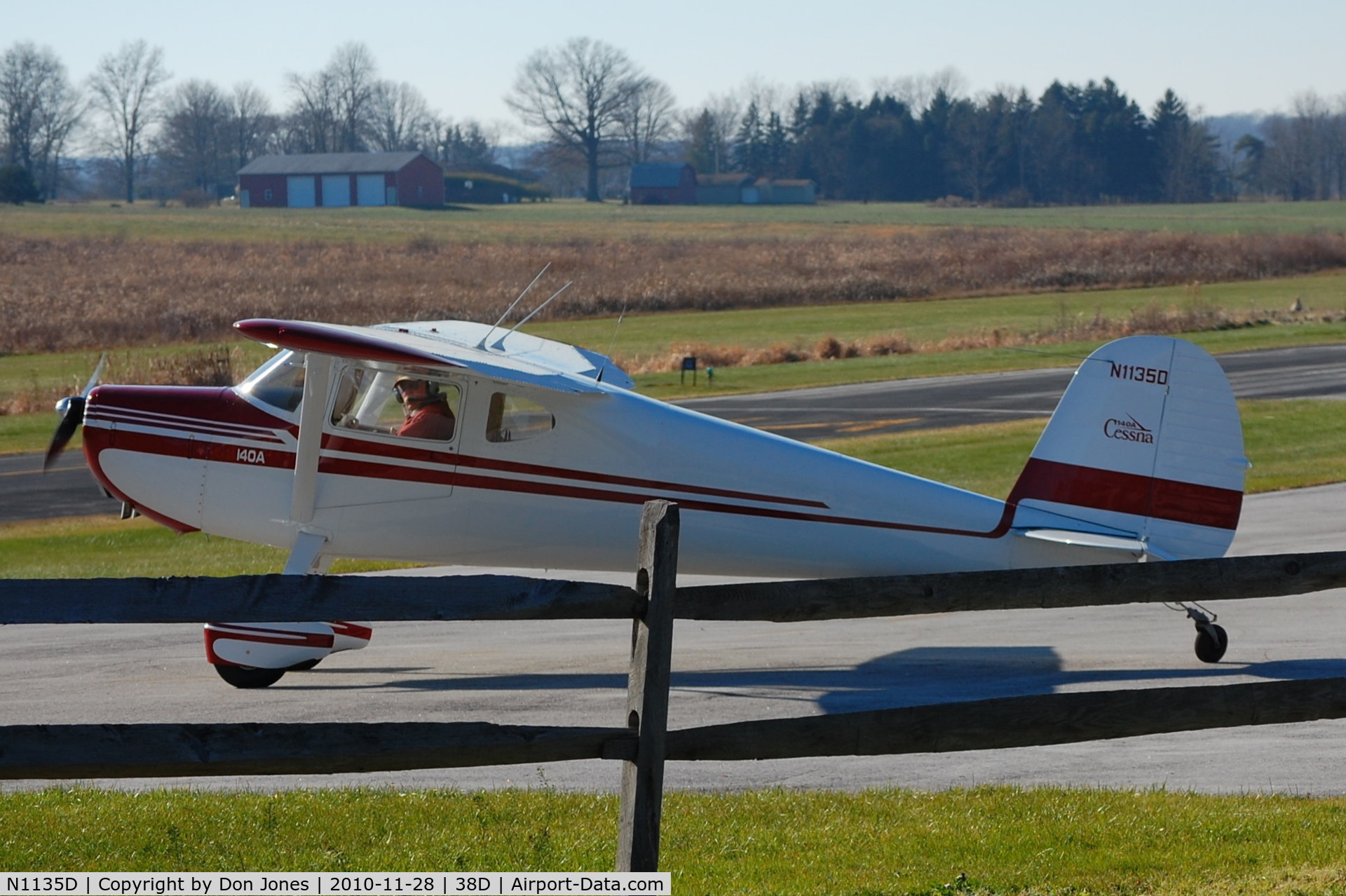 N1135D, 1951 Cessna 140A C/N 15698, Just landed at Salem Air Park in eastern Ohio.
