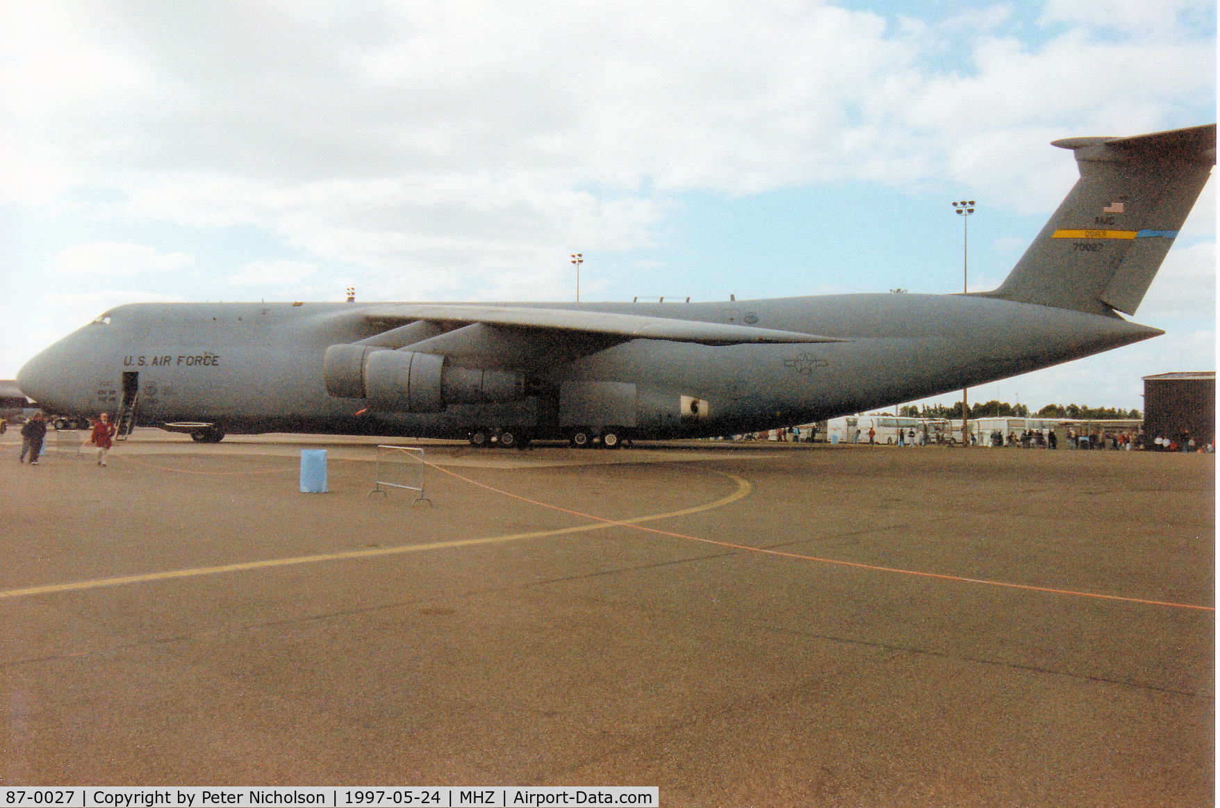 87-0027, 1987 Lockheed C-5B Galaxy C/N 500-0113, C-5B Galaxy, callsign Reach 7027, of the 436th Airlift Wing based at Dover AFB on display at the 1997 RAF Mildenhall Air Fete.