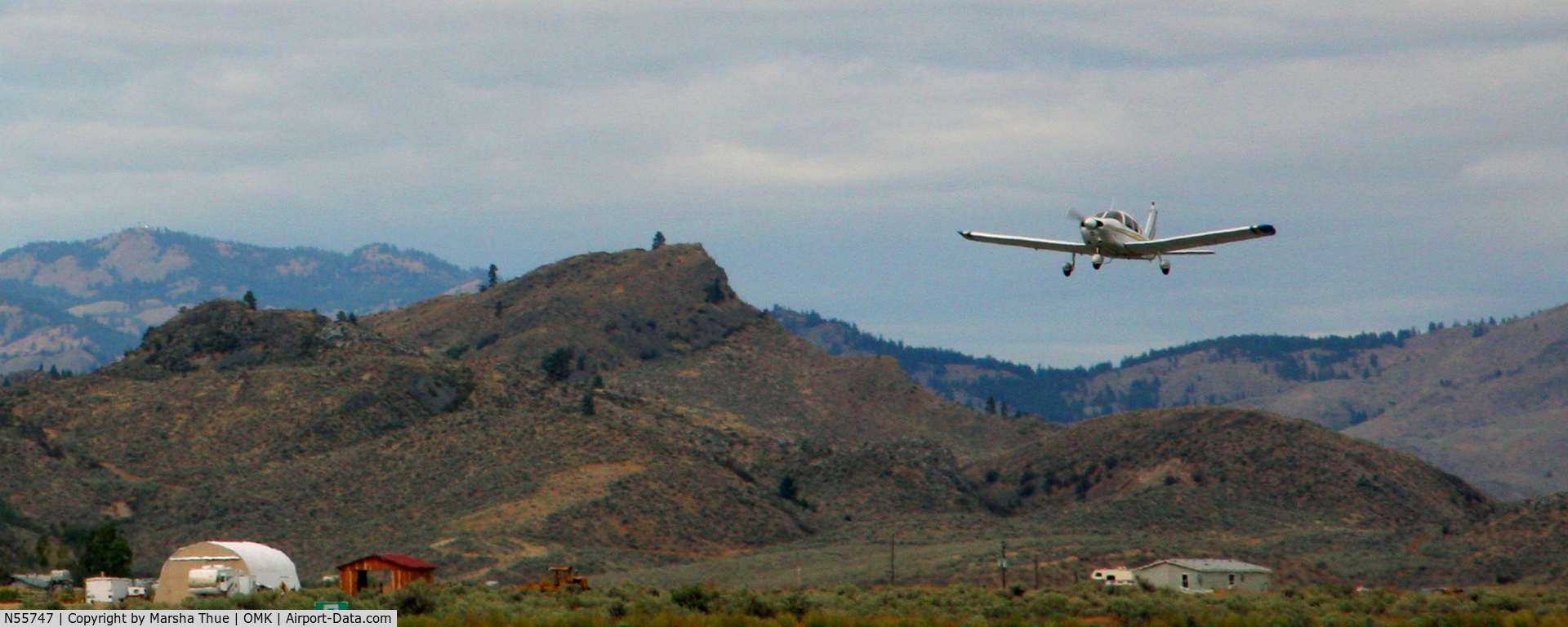 N55747, 1973 Piper PA-28-180 Cherokee C/N 28-7305347, Leaving Omak, 9/6/2010 12:58pm. Cannon EOS 40D.