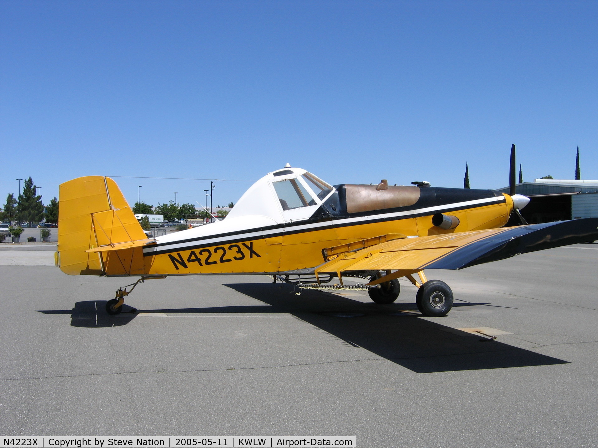 N4223X, 1974 Rockwell International S-2R Thrush Commander C/N 1984R, Mann and Sons 1974 Rockwell S2R-T34 conversion rigged for spraying @ Willows, CA