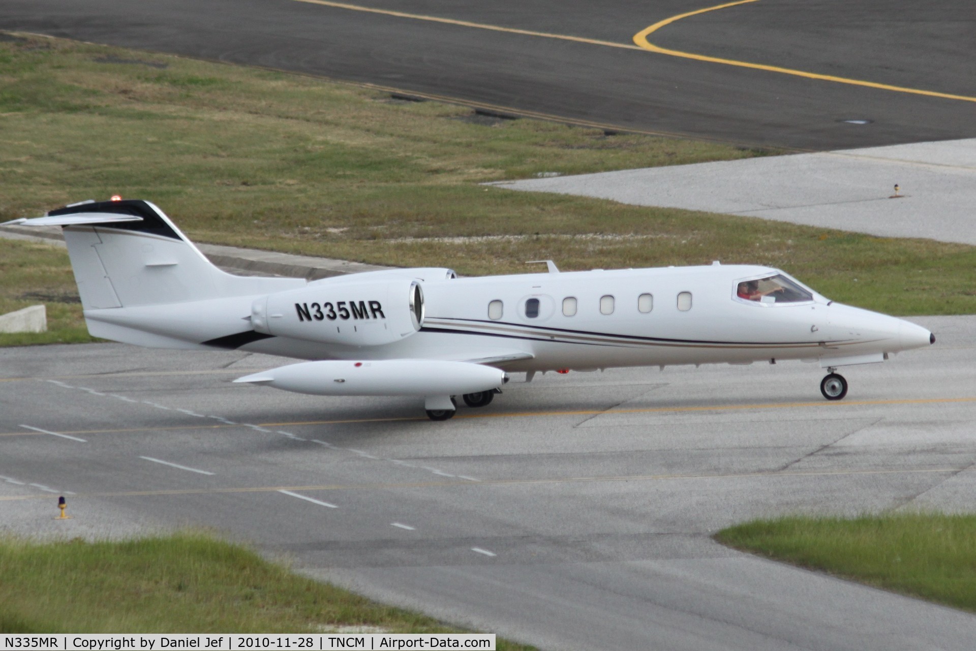 N335MR, 1981 Learjet 35A C/N 35A-443, N335MR taxing to the holding point A