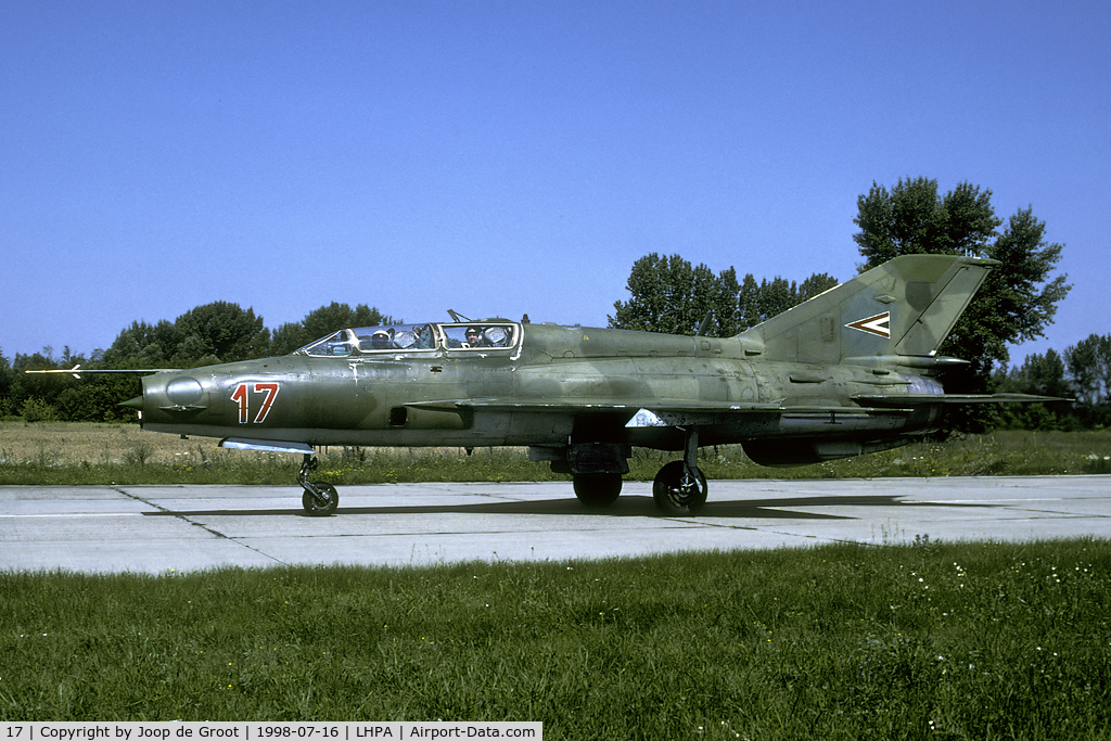 17, Mikoyan-Gurevich MiG-21UM C/N 516999202, In the last years of Hungarian MiG-21 service